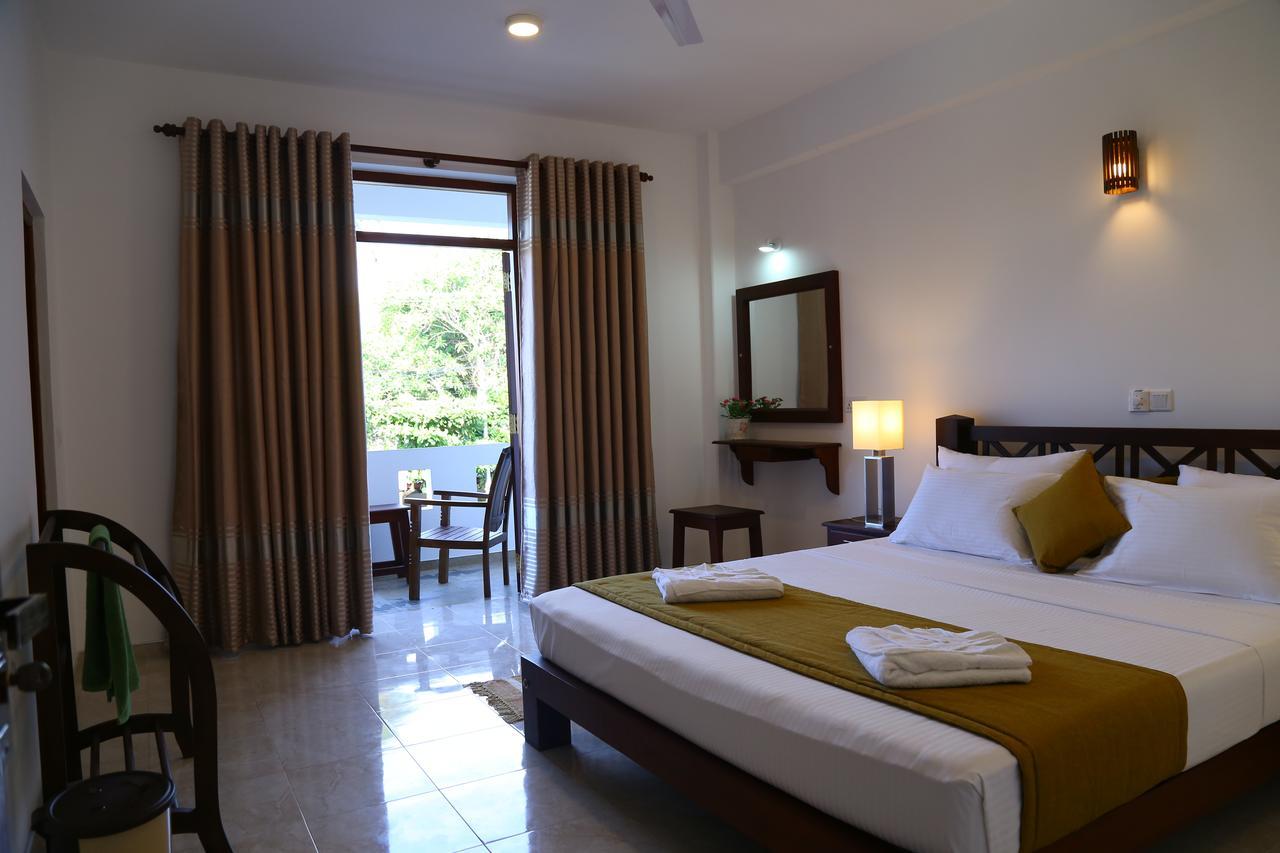 Hikka Regent Hotel Hikkaduwa Luaran gambar